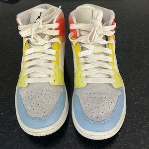 Air Jordan 1 Mid To My First
Coach Womens | DJ6908-...
